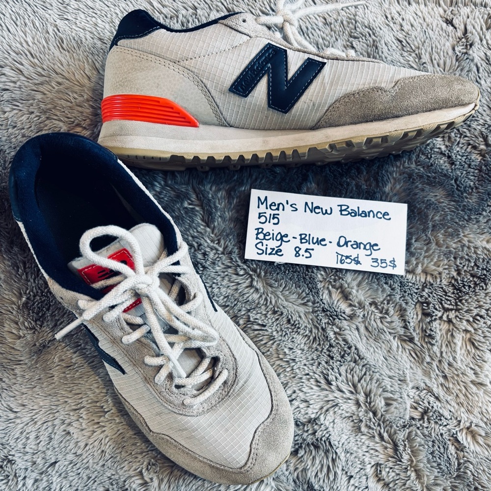 New Balance men’s Cream and Navy Sneakers